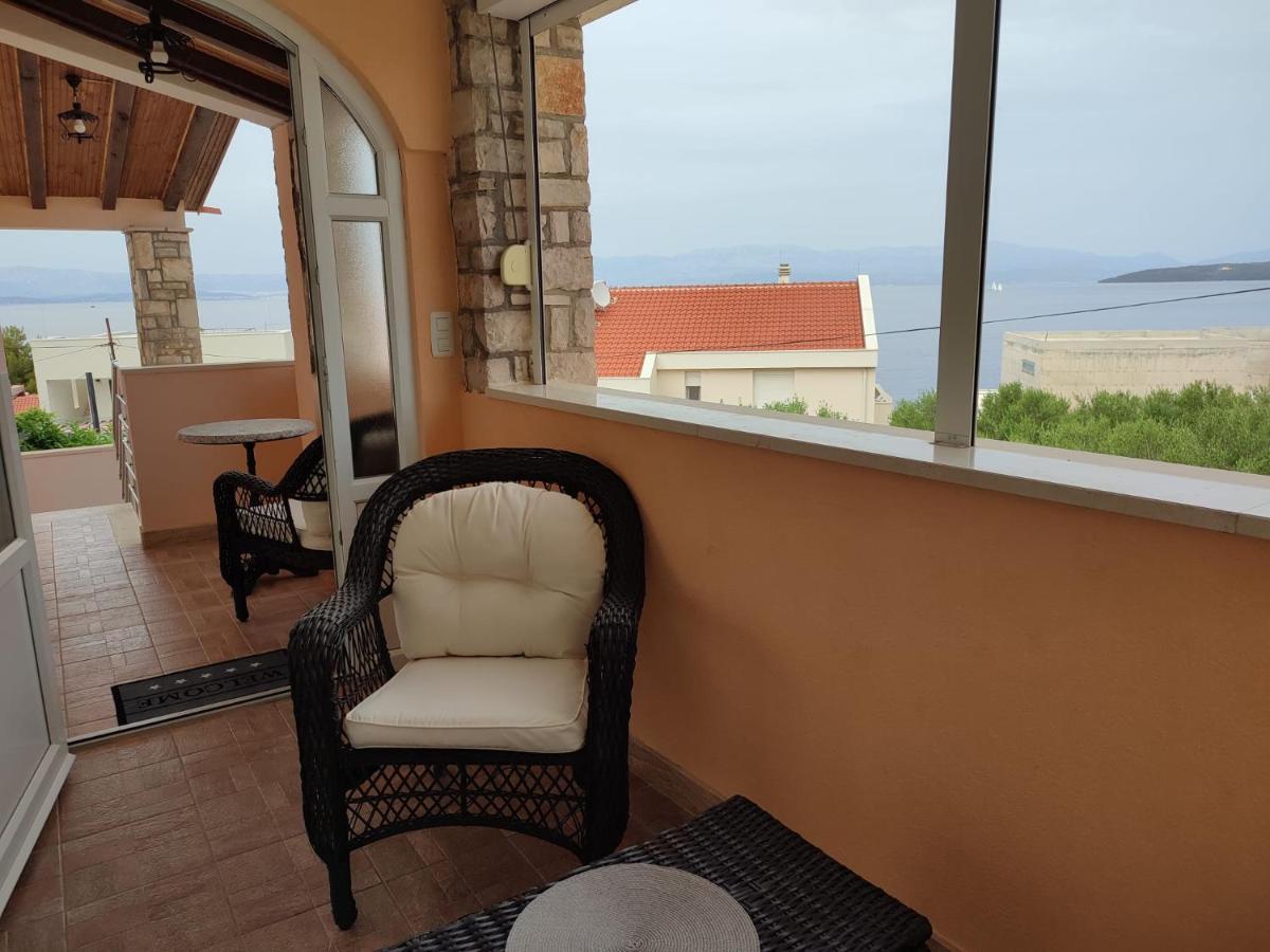 Apartment Sandrica Stomorska Buitenkant foto